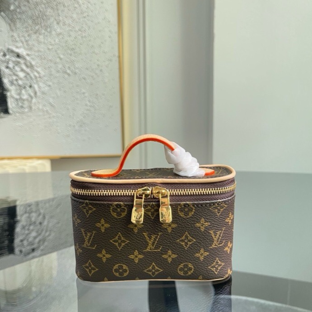 Louis Vuitton Monogram Nice Mini Vanity Case Bag